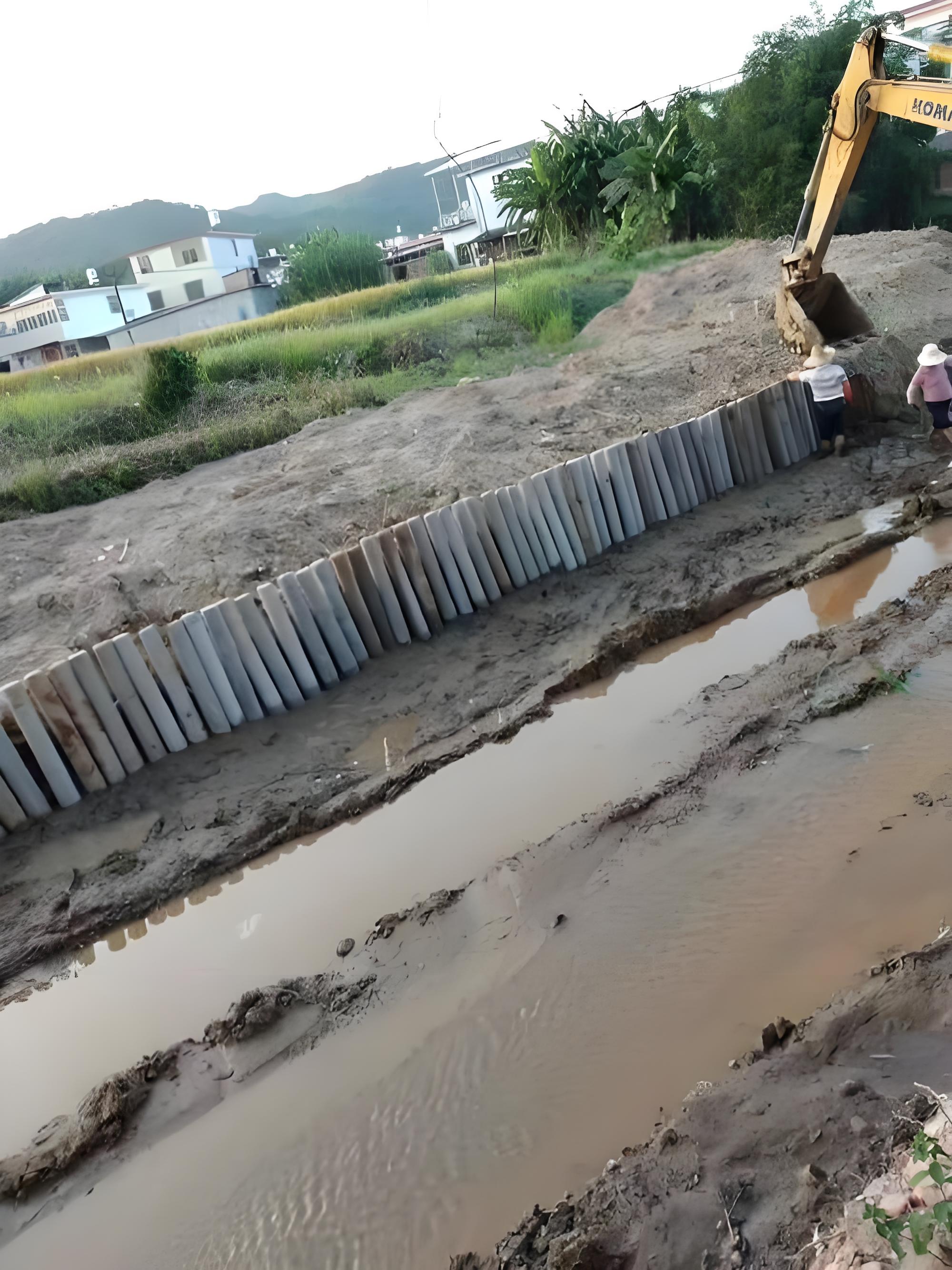 水泥樁廠家泓樺錦嘉-水泥樁在淤泥質(zhì)河床如何防沉降？