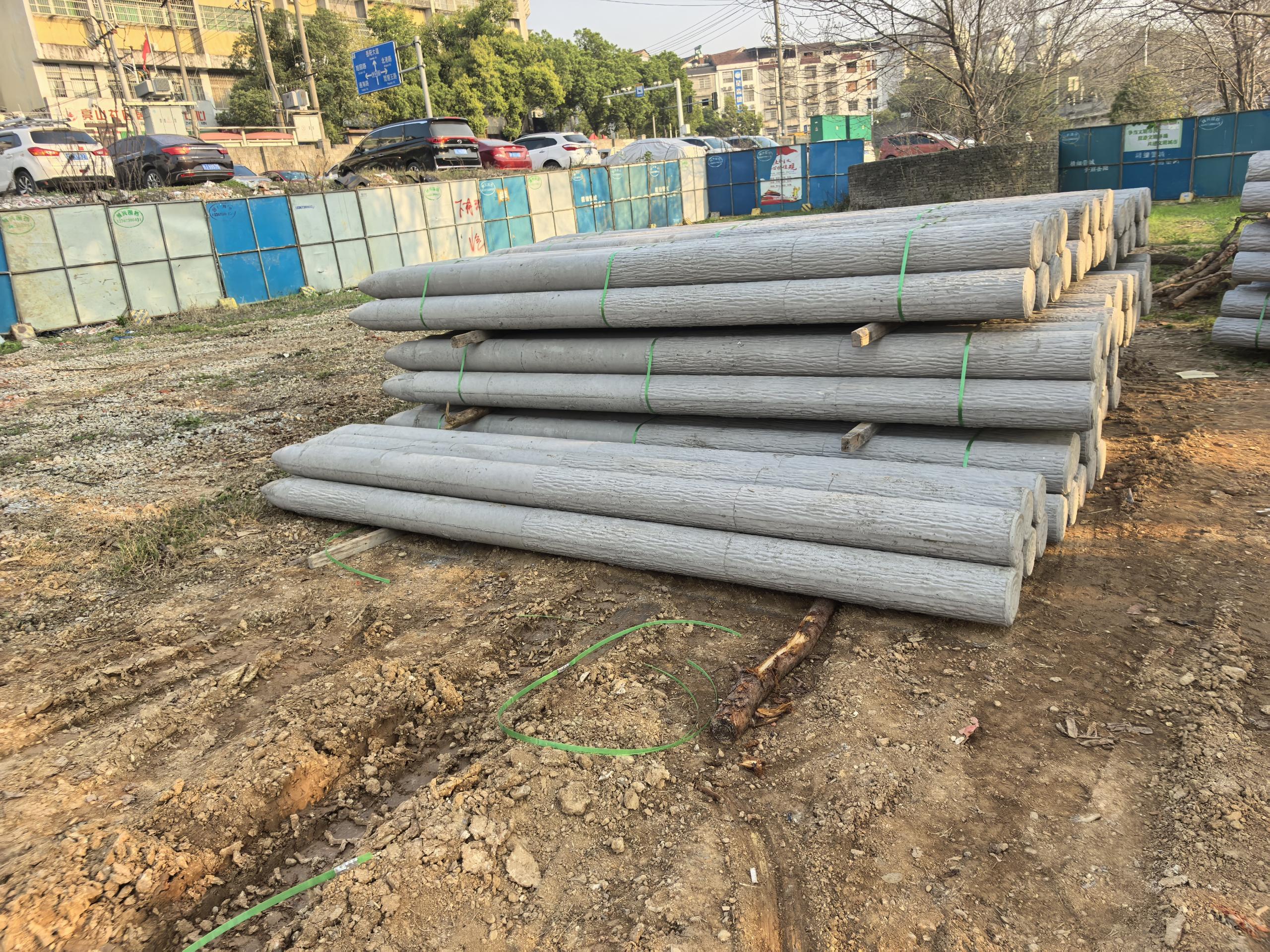 水泥仿木樁廠家泓樺錦嘉 - 水泥仿木樁適合用在河道護(hù)岸嗎？?